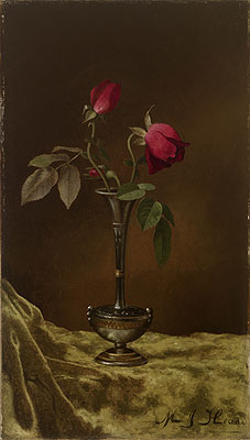 Drei rote Rosen in einer Metallvase auf goldenem Samt, c.1883/00 von Martin Johnson Heade | Gemälde-Reproduktion