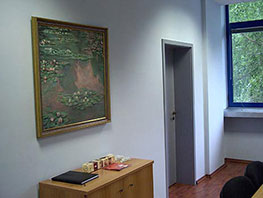 Wall Decoration of Office Premises - Image 22